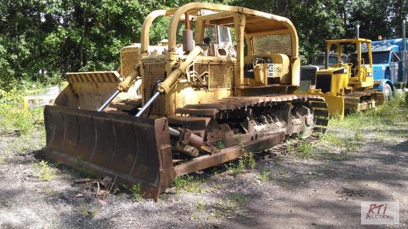 lot 28 image: Cat D5 Bulldozer