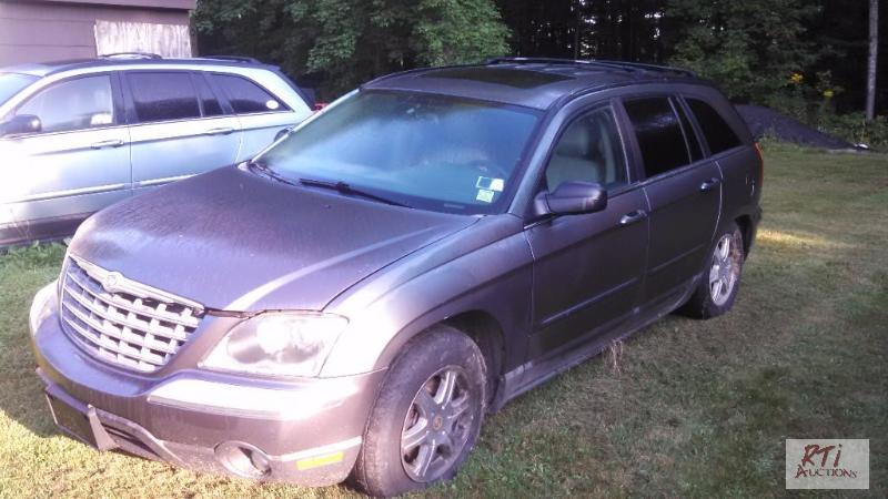 lot 7 image: 2004 Chrysler Pacifica, AWD, 213K miles, V6, ...