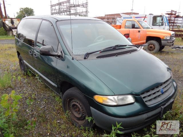 lot 14 image: 1997 PLYMOUTH Voyager,(#9711) VIN 2P4GP25R6V...