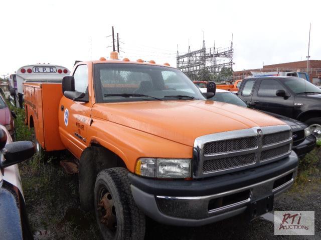 lot 21 image: 2001 DODGE RAM3500 (#2008501) 2WD Utility Tr...