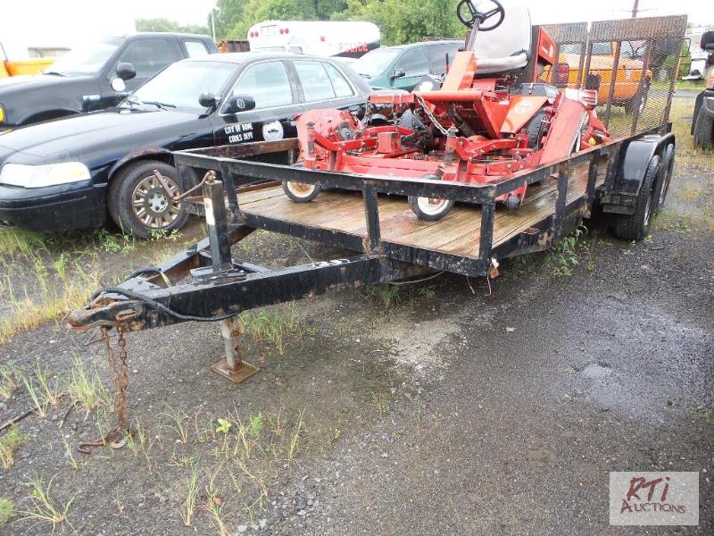 lot 33 image: 2001 PEQUEA TA 14 Landscape Trailer VIN 4J...
