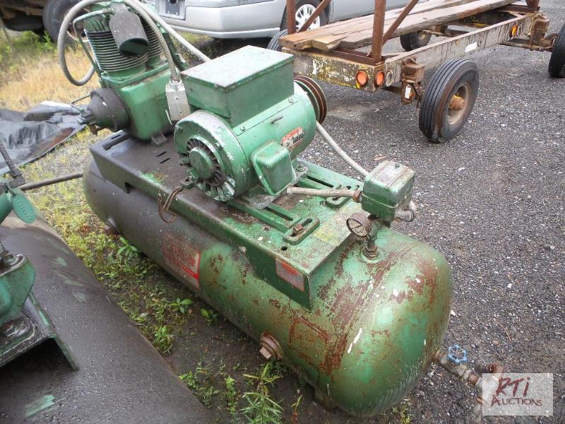 lot 39 image: Horizontal Twin cylinder Shop Air Compressor,...