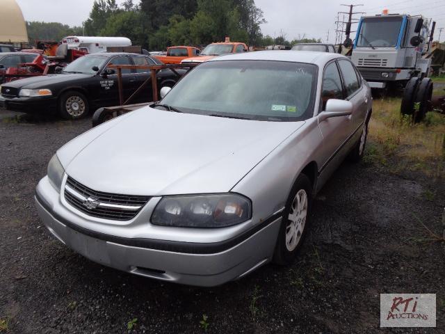 lot 4 image: 2001 CHEVY Impala, VIN 2D1WF55K419310667, 3....