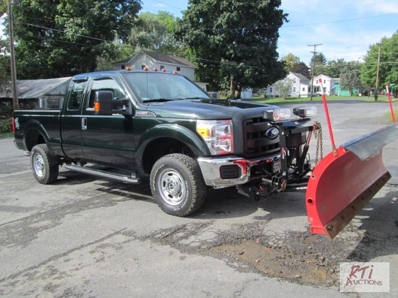 lot 1 image: 2014 Ford F250SD 4WD Super Cab pickup, VIN# 1...