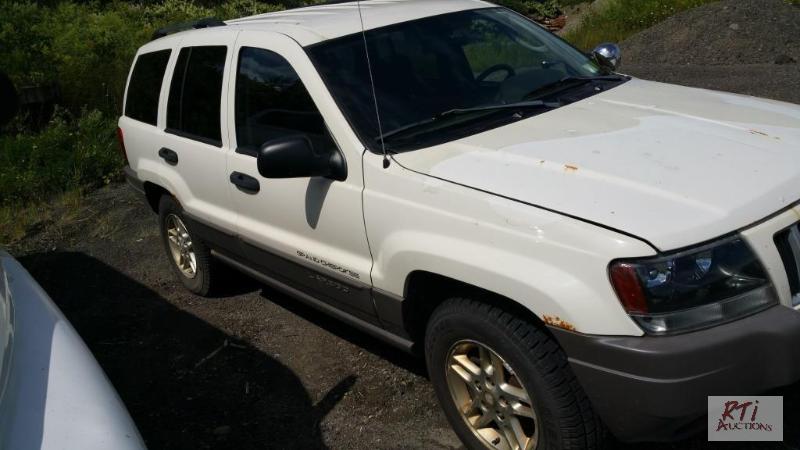 lot 15 image: 2004 Jeep Cherokee, VIN 1J4GW48S14C429396, A...