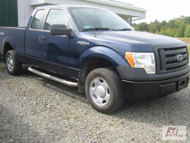 lot 20 image: 2009 Ford F150, extended cab, 4x4, 147,000 mi...