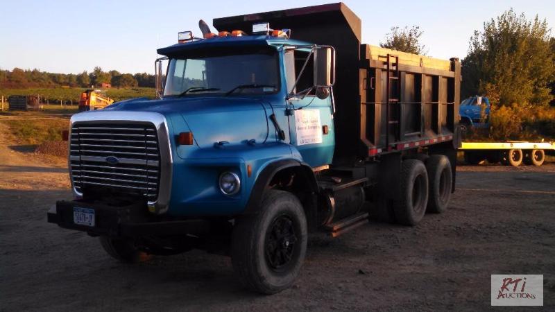 lot 25 image: 1997 Ford 9000 TA Dump Truck N14 Cummins 435...