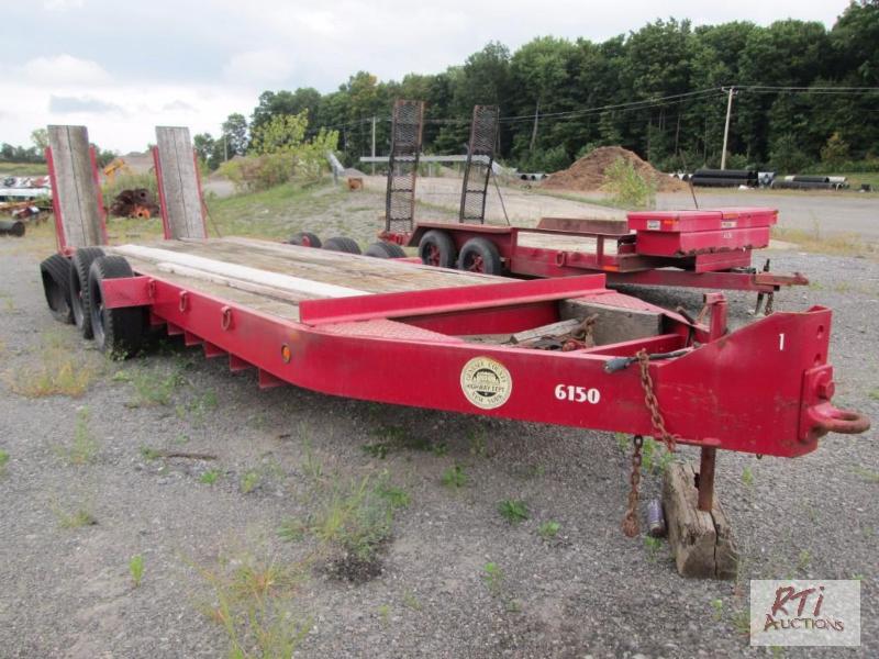 lot 29 image: 1990 Interstate tri-axle trailer, GVW 22,975,...