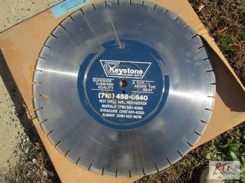 lot 56 image: 24x150x1 asphalt blade. All equipment sells A...