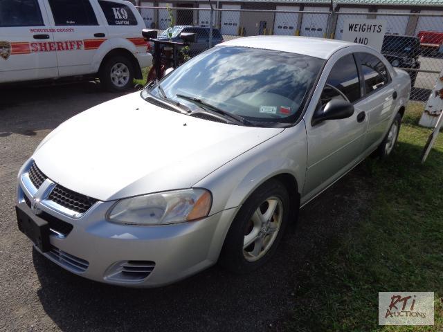 lot 9 image: 2004 Dodge Stratus VIN 1B3EL36R94N275560. 2....