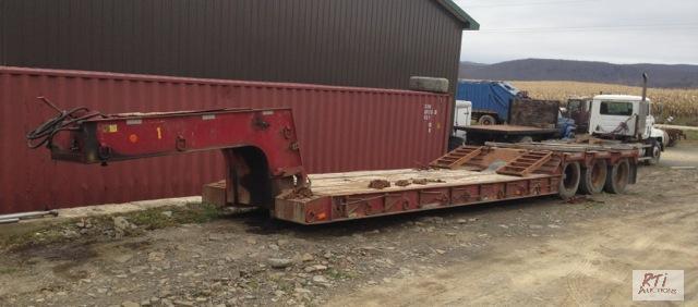 lot 20 image: 1972 Hyster 50 Ton Lowboy. 32 ft x 96 inch wi...