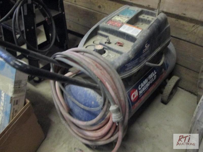lot 23 image: Campbell Hausfeld 5 hp. air compressor, 20 ga...
