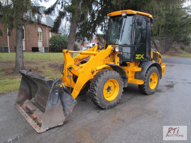 lot 19 image: 2008 JCB 409ZX wheel loader, SN JCB409ZCL811...