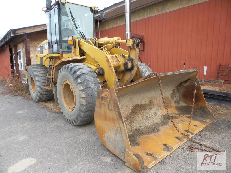 lot 20 image: 2000 CATERPILLAR 938G Wheel Loader, SN CAT93...