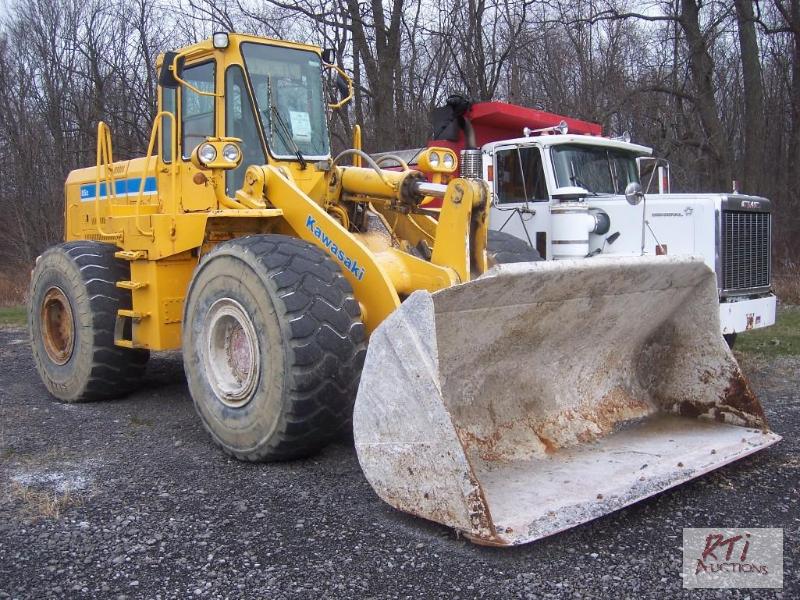 lot 22 image: Kawasaki 85Z Wheel Loader, Cummins Engine, Di...
