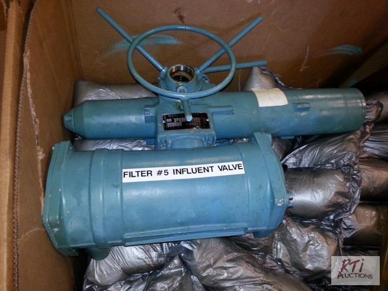 lot 34 image: (C) Rotork Model 13AFA102 Valve Actuator, app...