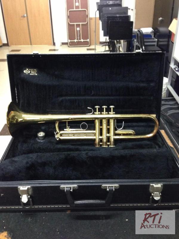 lot 48 image: Bach student model trumpet, SN 794092, used ...
