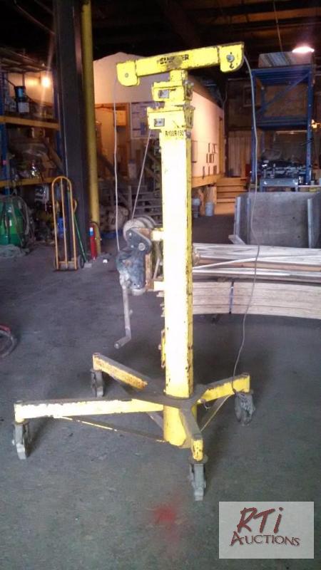 lot 65 image: Sumner Roust-A-Bout R-100R-150. Capacity 150...