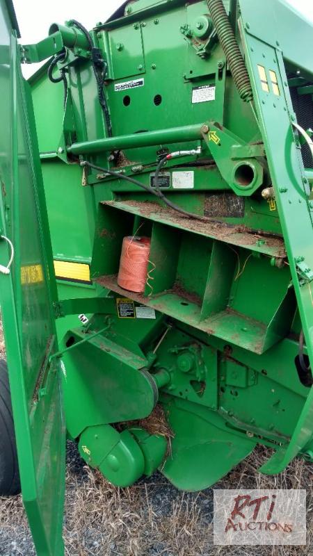 John Deere 448 round baler. 48 inch wide bal... | John Bates NetAuction ...