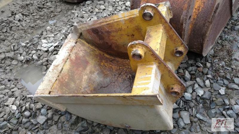 lot 30 image: Backhoe 24&quot Ditching Bucket.&nbspAll it...
