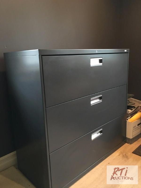 lot 45 image: HON 600 Series Lateral Filing Cabinet w Lock...