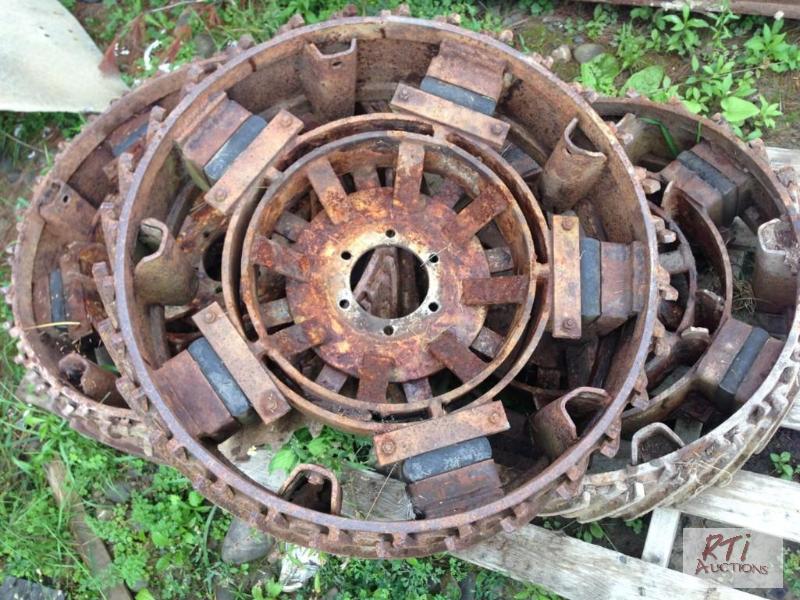 lot 53 image: (4) Skidsteer steel wheels. Six bolt. 4 58&q...