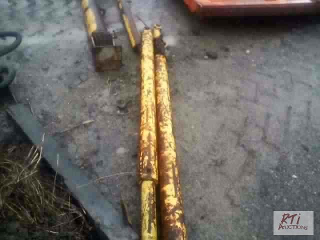 lot 120 image: Snow plow hitchfront wing jack &amp wing pu...