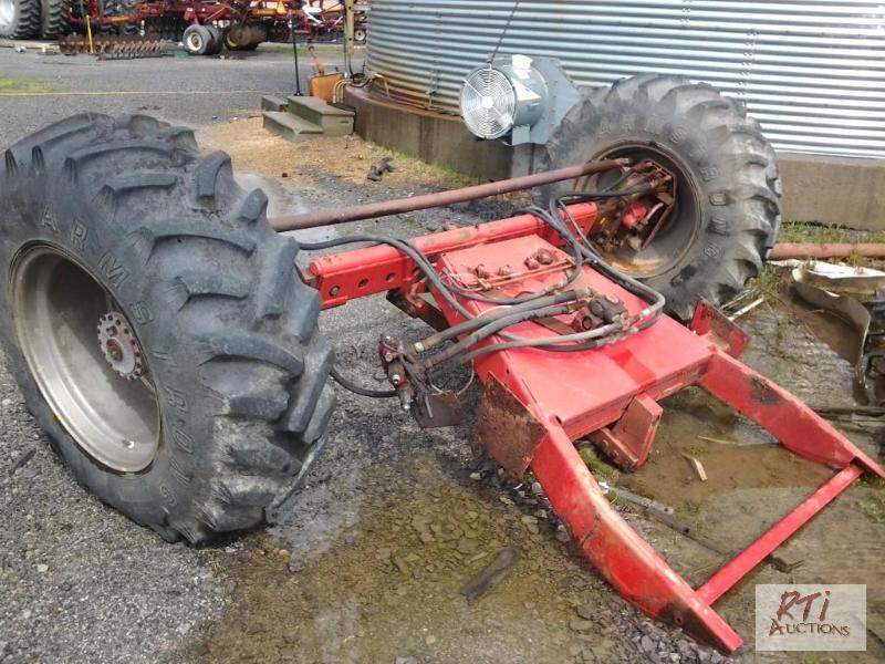 lot 132 image: Mud Hog 4wd combine axle, complete, has good ...
