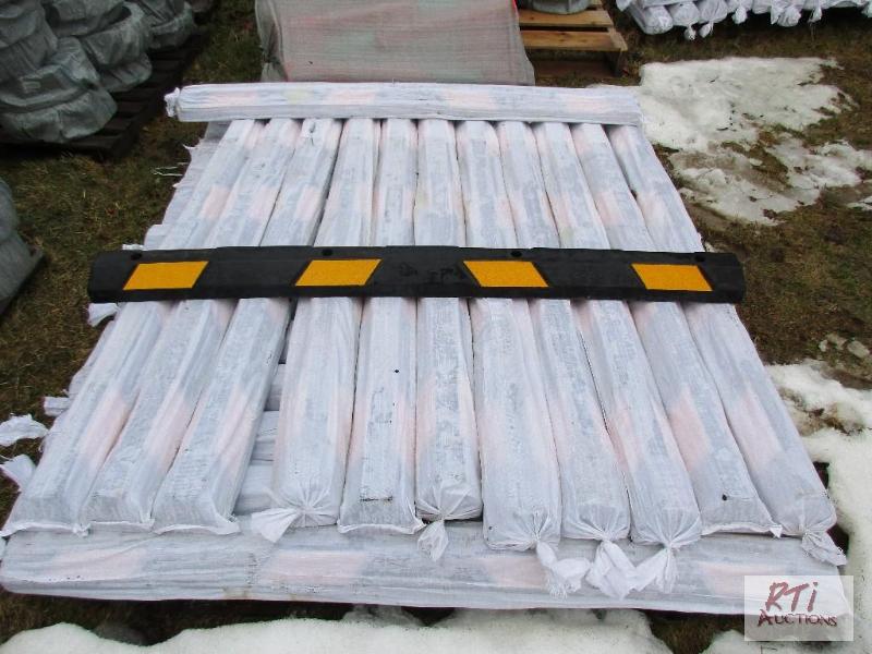 lot 143 image: Pallet of 25 new rubber bumpers. Located in G...