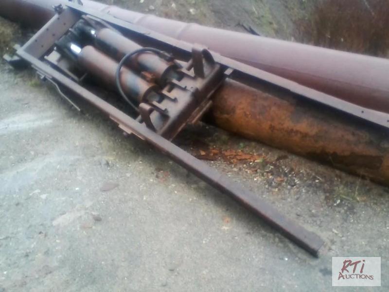 lot 146 image: Truck Sub-frame with Twin Cylinder Hoist. Sol...