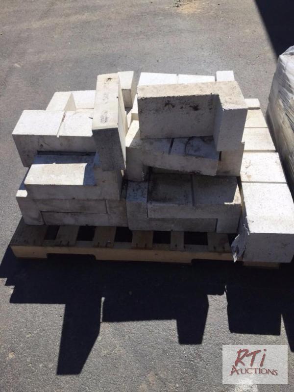 lot 178 image: 4 Smoothed faced concrete blocks, quantity 2...