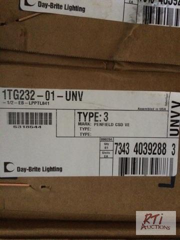 lot 189 image: Lights, Day Brite Lighting, 1TG232-01-UNV lig...