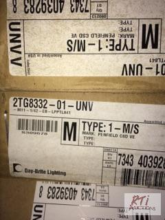 lot 191 image: Lights, 2TG8332-01-UNV, Day Brite Lighting, q...