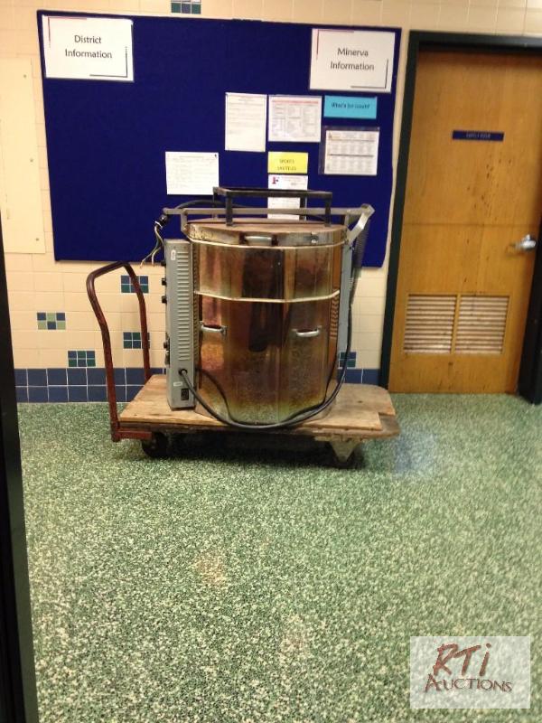 lot 194 image: Paragon Set-N-Fire Kiln, SNF # 24, needs repa...