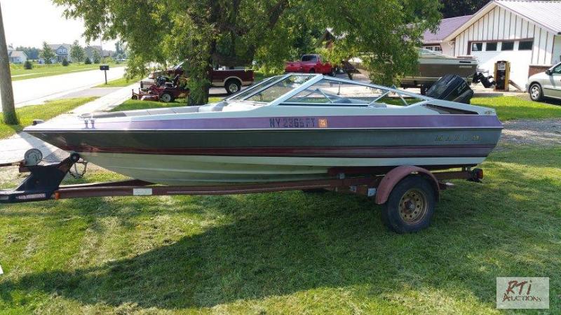 lot 37 image: 16 Outboard motor boat with a 50HP motor. Su...