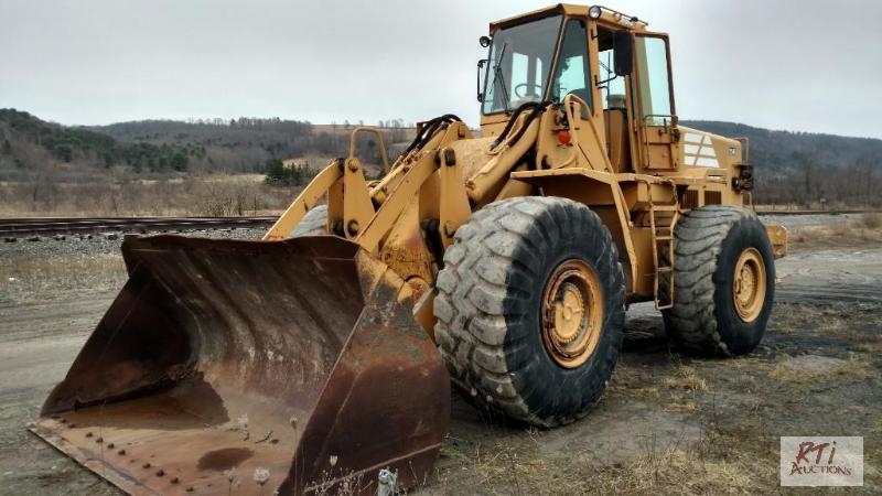 lot 46 image: Fiat Allis FR20 Front End Loader. SN500636. ...