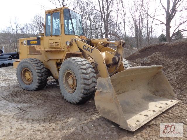 lot 48 image: 1986 CATERPILLAR 936 Wheel Loader, SN 33Z014...