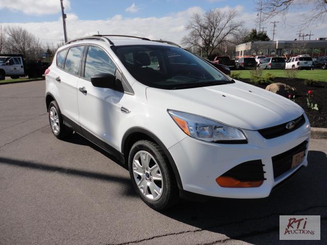 lot 1 image: 2013 Ford Escape SUV, VIN# 1FMCUOF76DUA54581,...