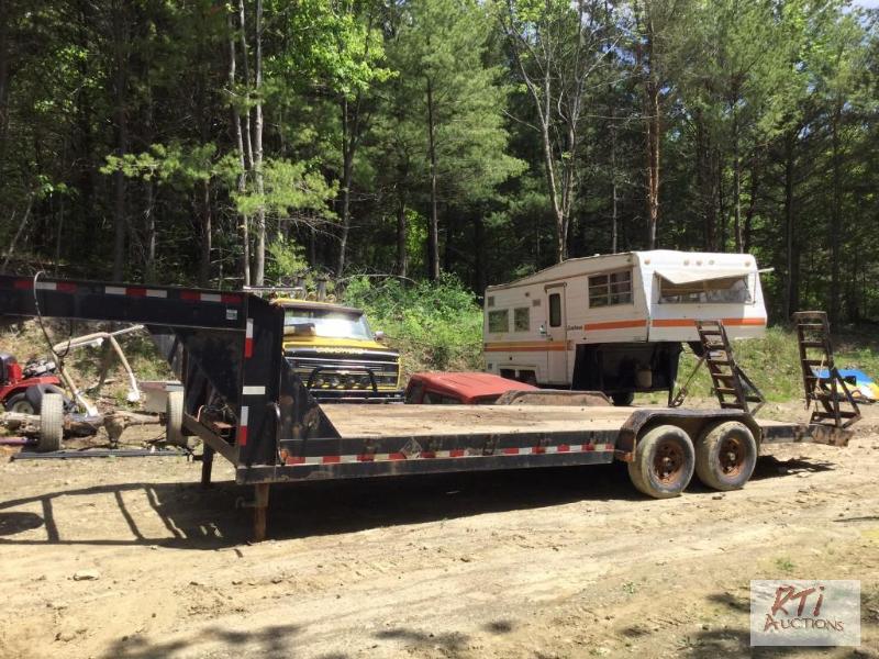 lot 26 image: 2005 PJ TA Gooseneck 14000 lb.Trailer, SN 4...