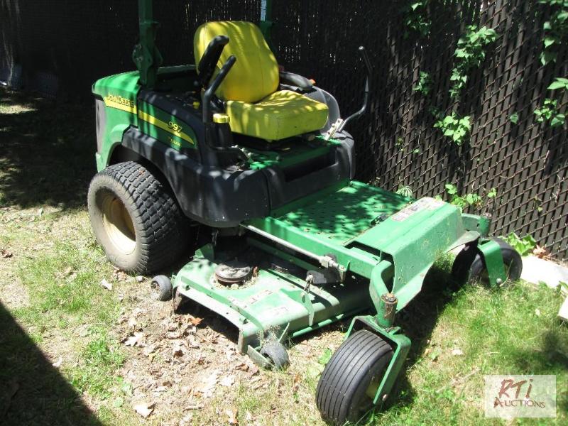 lot 39 image: John Deere 997 front mounted mower, 48 cut, n...