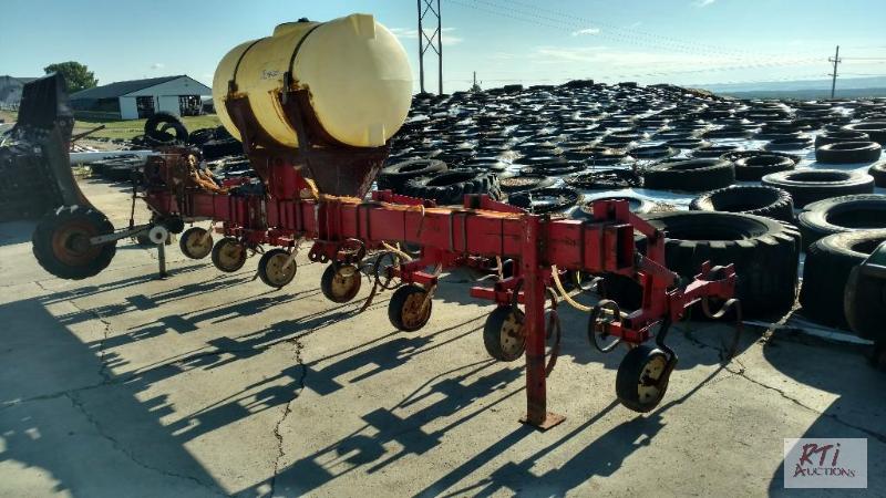 lot 44 image: Willrich Noble 3PTH 7-row cultivator with spr...