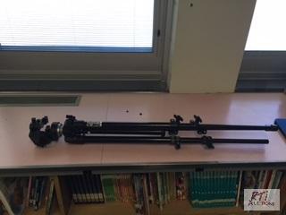 lot 88 image: (1) Manfrotto 3211 tripod with telescoping le...