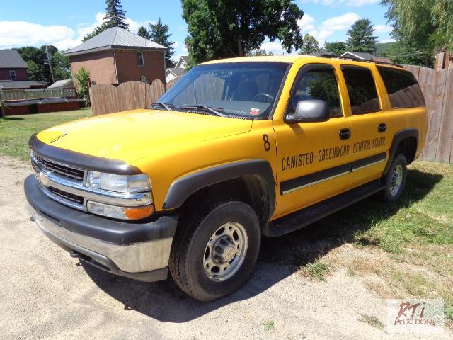 lot 17 image: 2003 CHEVY Suburban VIN 1GNGK26U73G203652. 6...