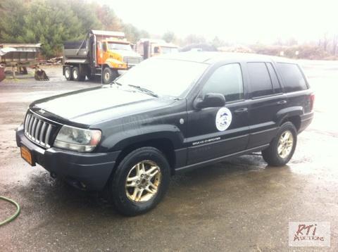 lot 18 image: 2004 Jeep Grand Cherokee VIN 1J4GW48N04C4293...