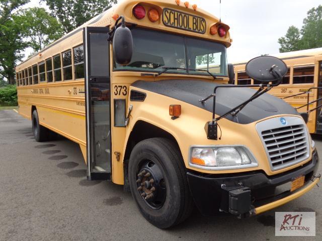 lot 39 image: 2008 Blue-BirdVision Mo. BBCV School bus, (u...