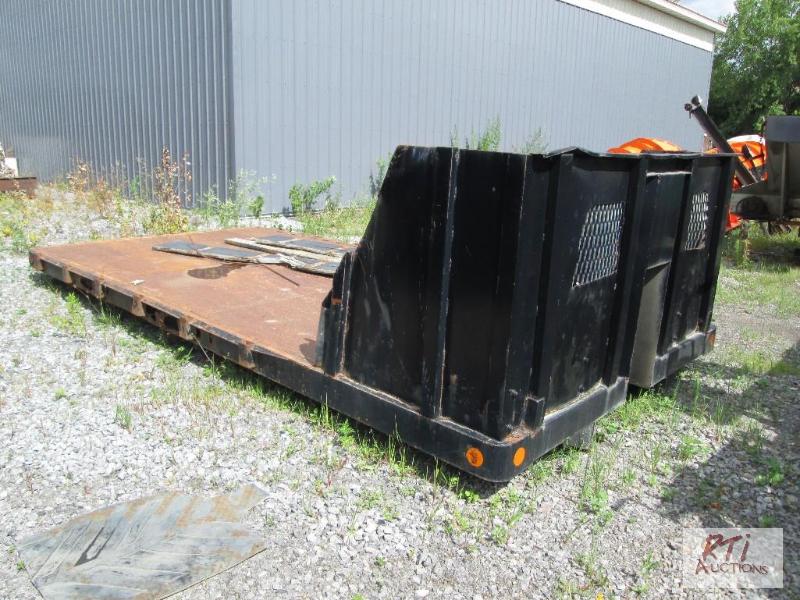 lot 48 image: Flat deck body for truck, no hoist, 16.5 x 8....