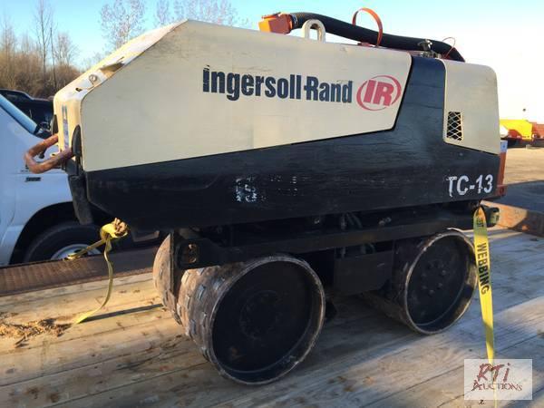lot 55 image: Ingersoll-Rand TC13 Vibratory Soil Trench Com...