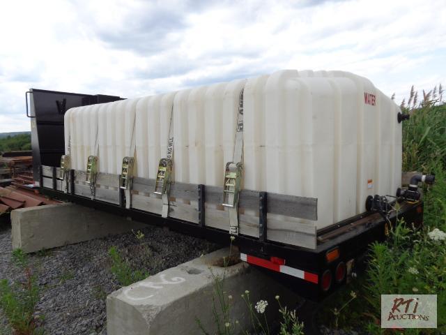 lot 57 image: 2200 Gallon Poly Water Tank16 Steel Floor S...