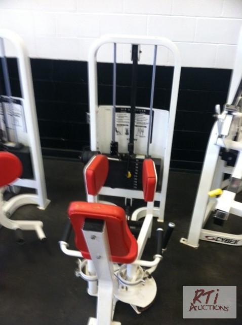 lot 82 image: Cybex 4645-91 hip abduction fitness machine, ...