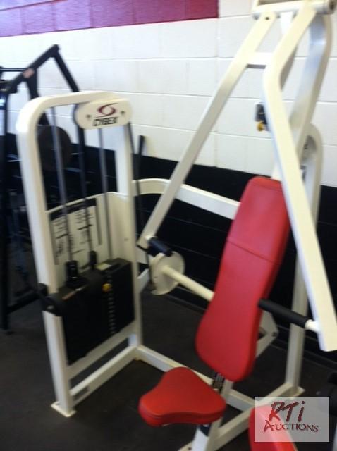 lot 85 image: Cybex 4506-91 chest press fitness machine, wo...